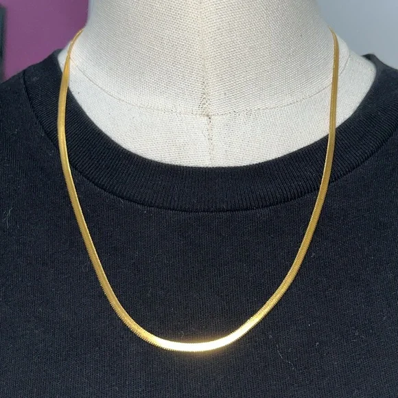 Gold plated herringbone chain - Picture 2 of 9